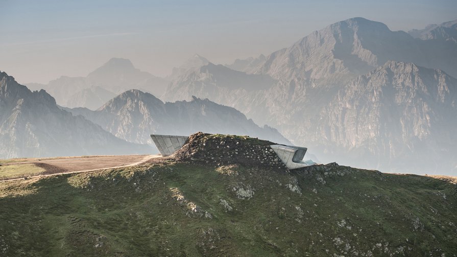 Reinhold Messner e le sue storie Reinhold Messner e le sue storie
